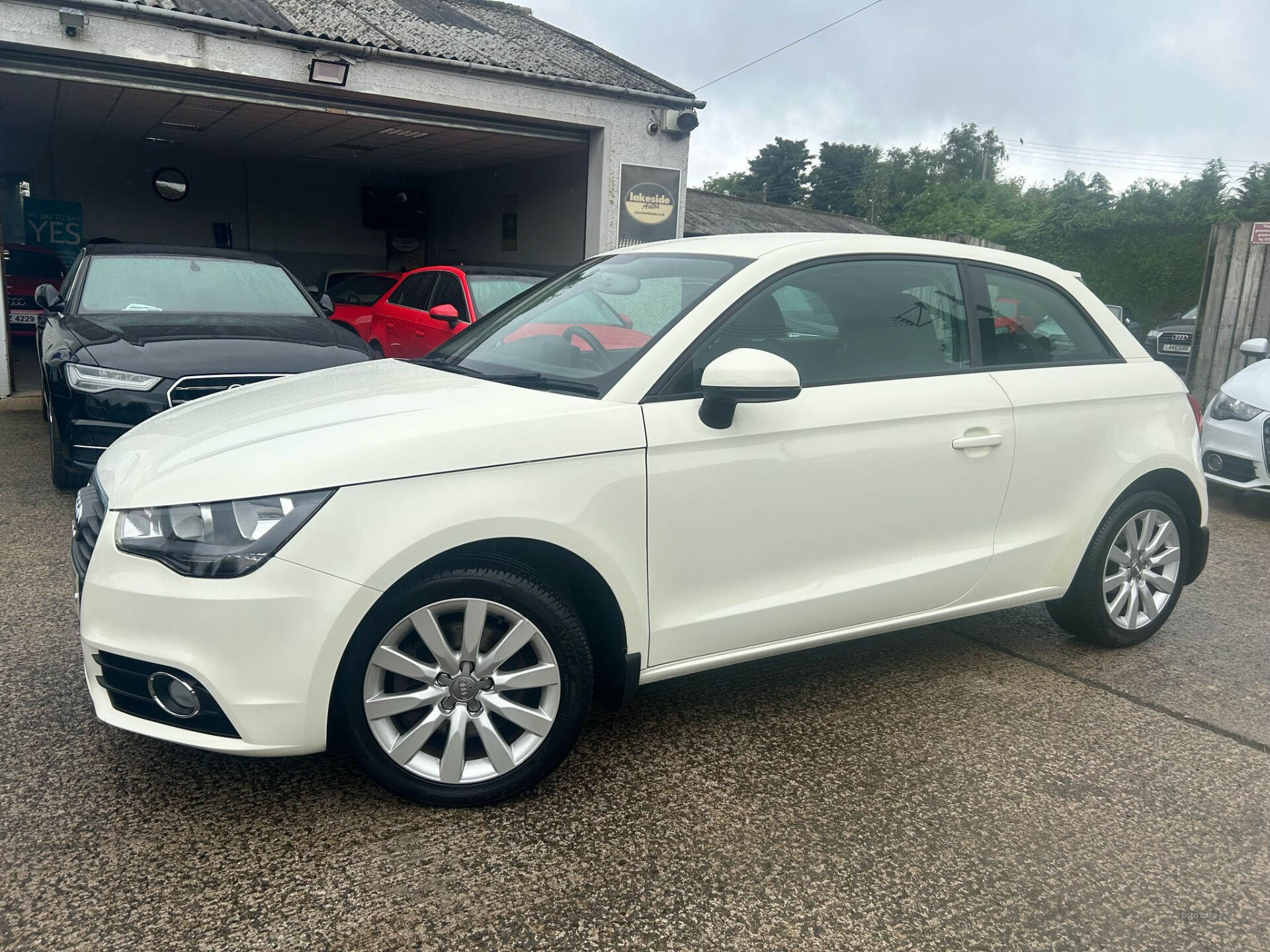 Audi A1 HATCHBACK in Down