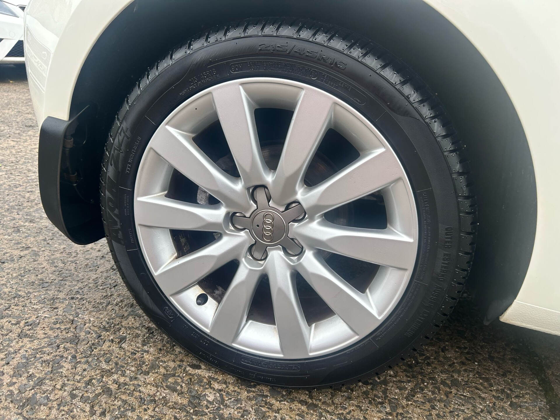 Audi A1 HATCHBACK in Down