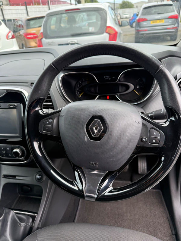 Renault Captur HATCHBACK in Down