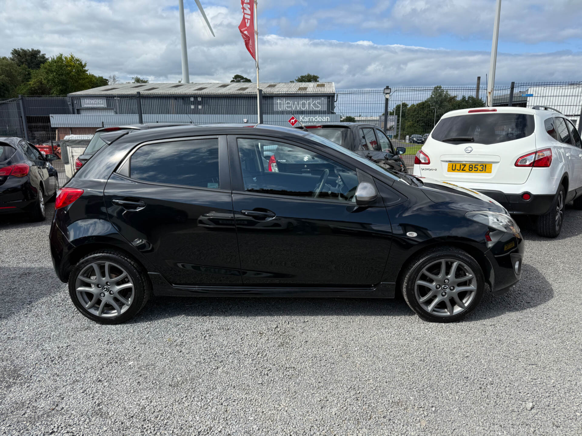 Mazda 2 HATCHBACK SPECIAL EDITION in Down