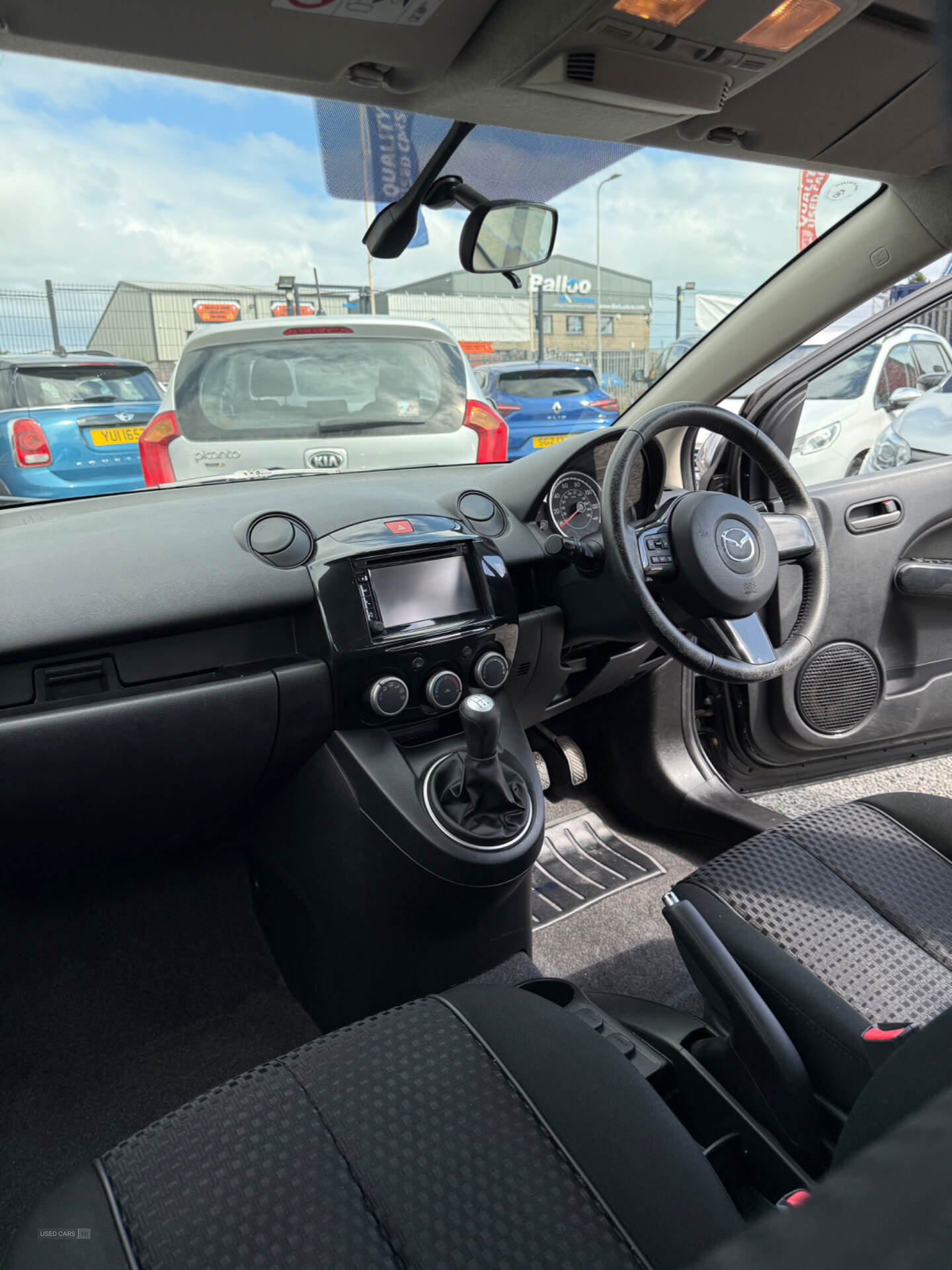 Mazda 2 HATCHBACK SPECIAL EDITION in Down