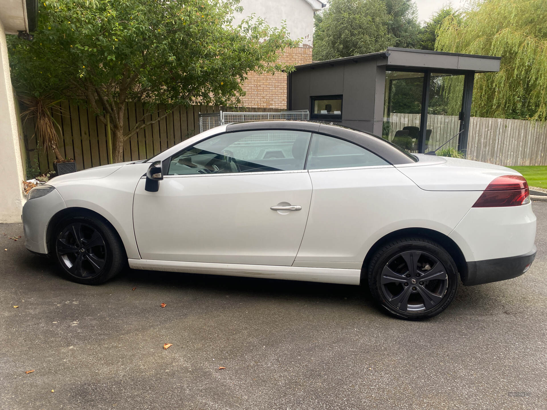 Renault Megane DIESEL COUPE CABRIOLET in Tyrone