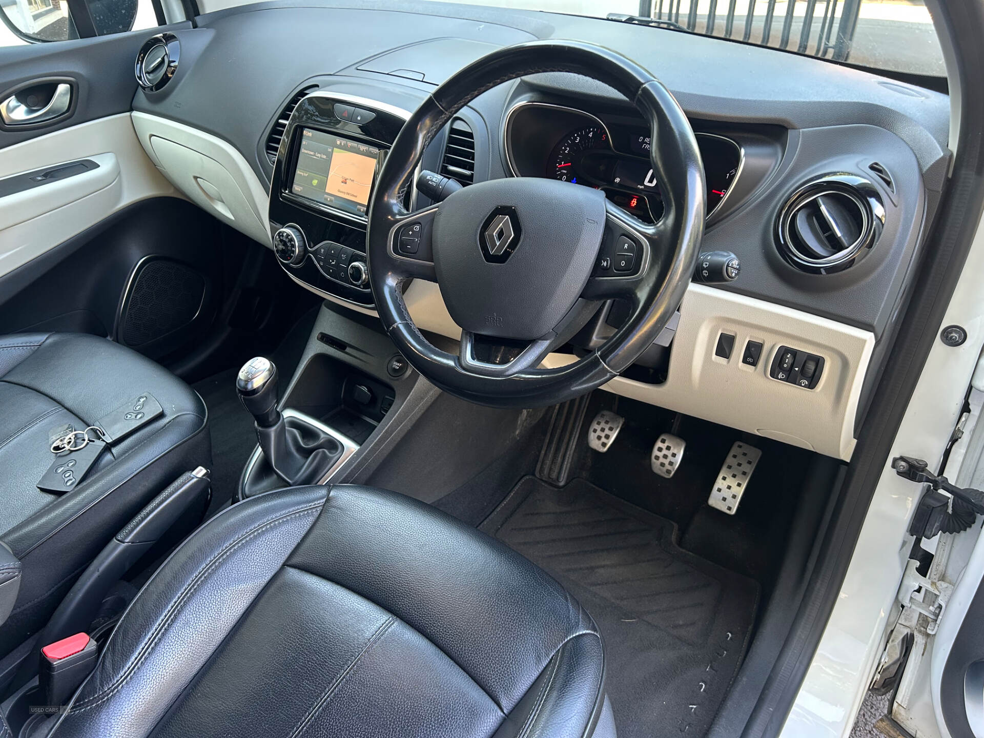 Renault Captur DIESEL HATCHBACK in Derry / Londonderry