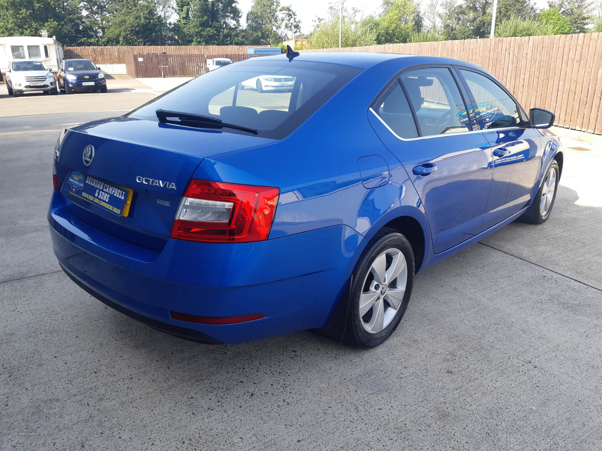 Car Thumbnail 6