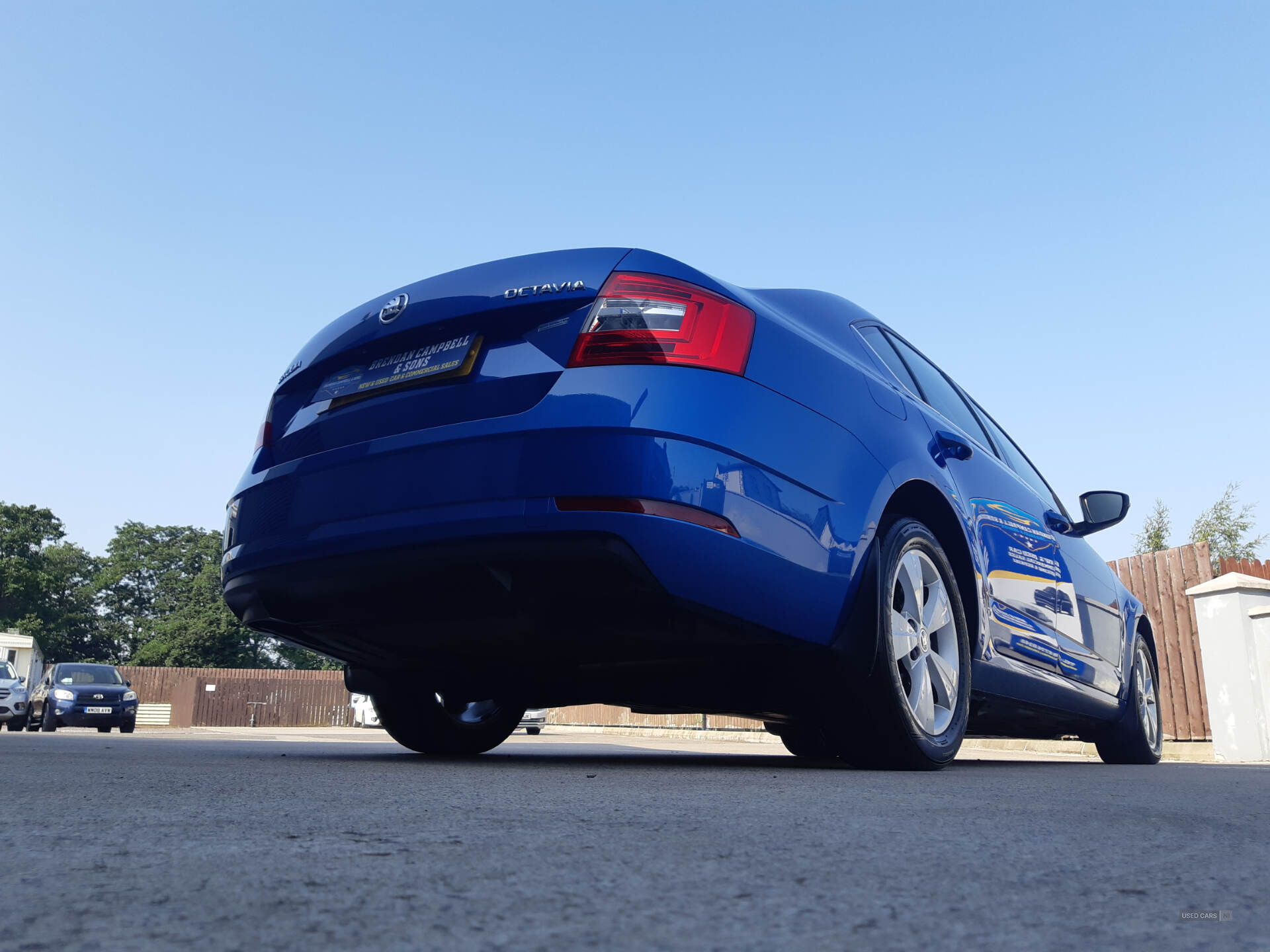 Car Thumbnail 9
