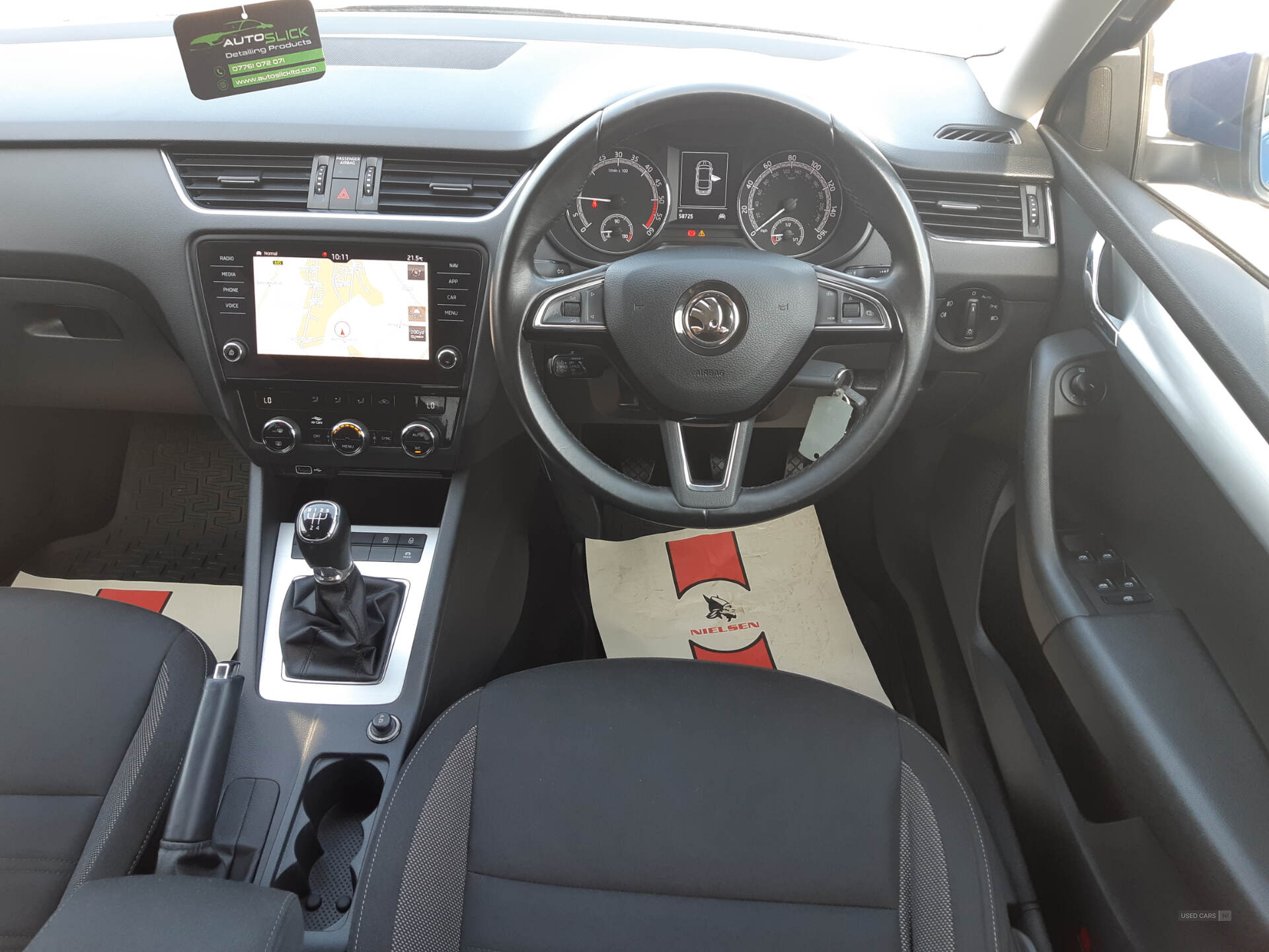 Car Thumbnail 12