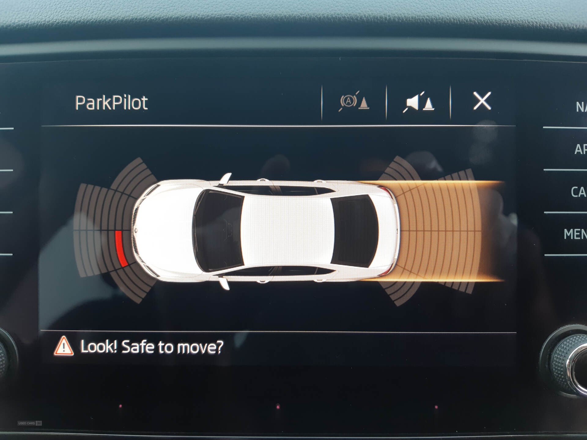 Car Thumbnail 16