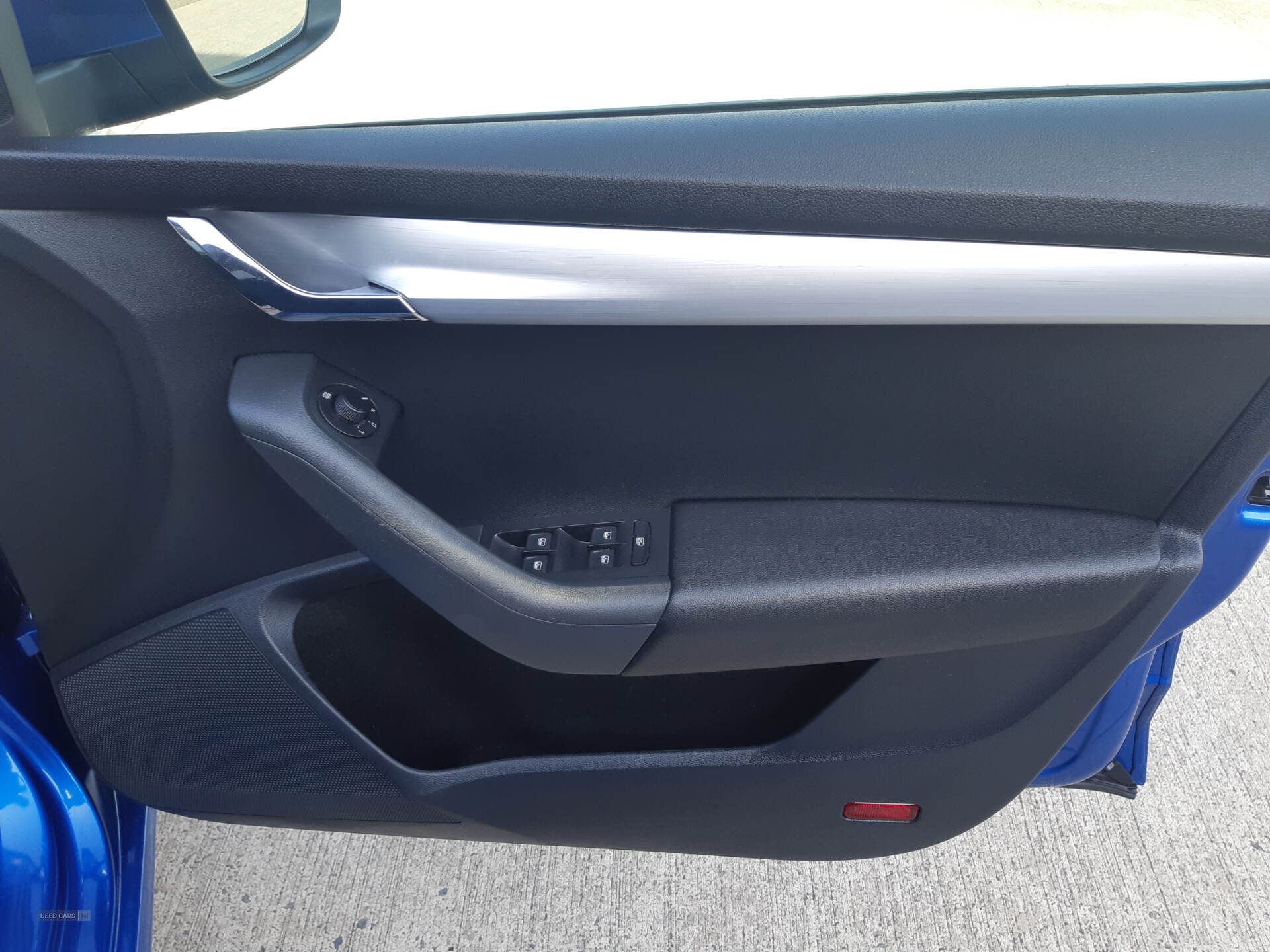 Car Thumbnail 27