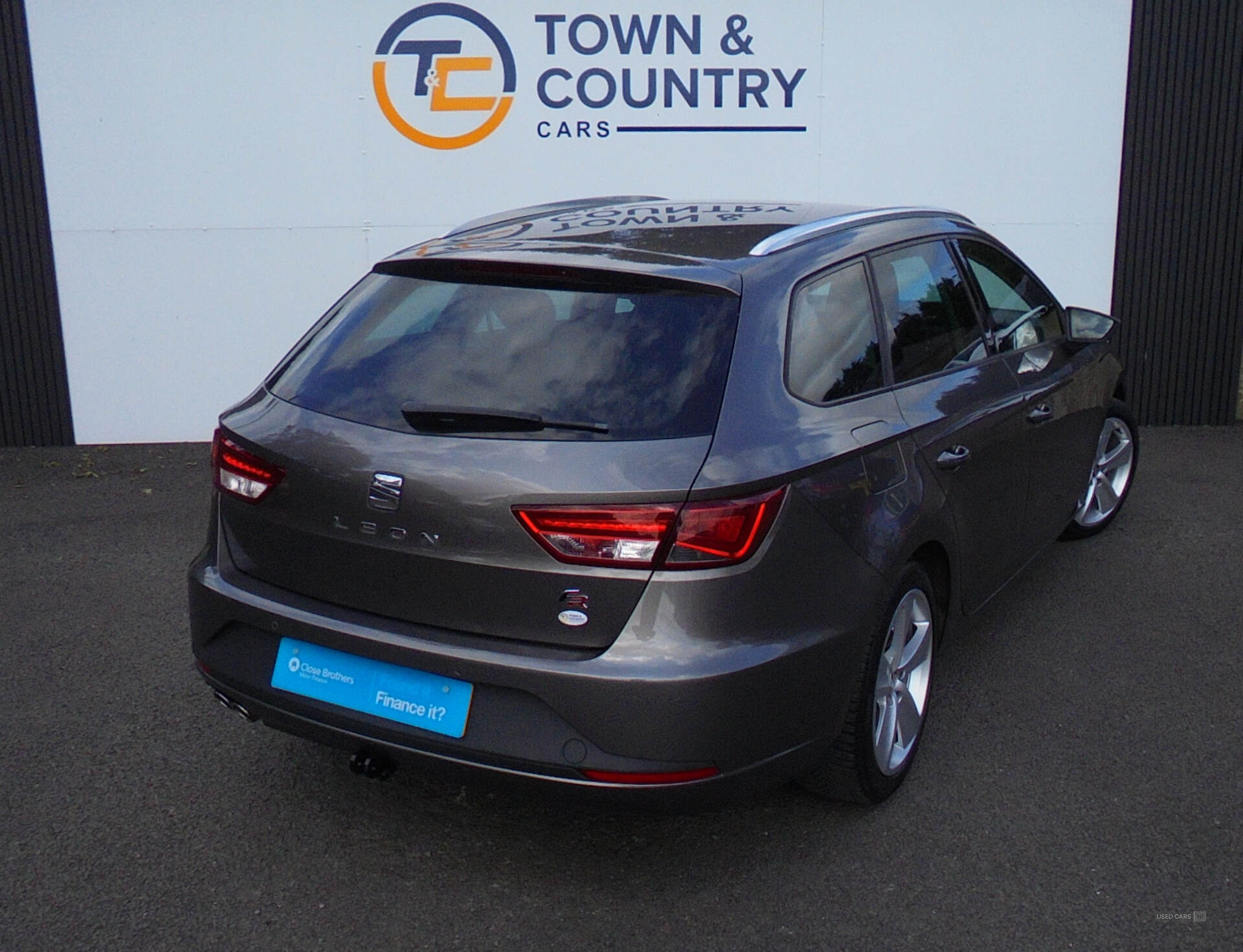 Seat Leon DIESEL SPORT TOURER in Antrim