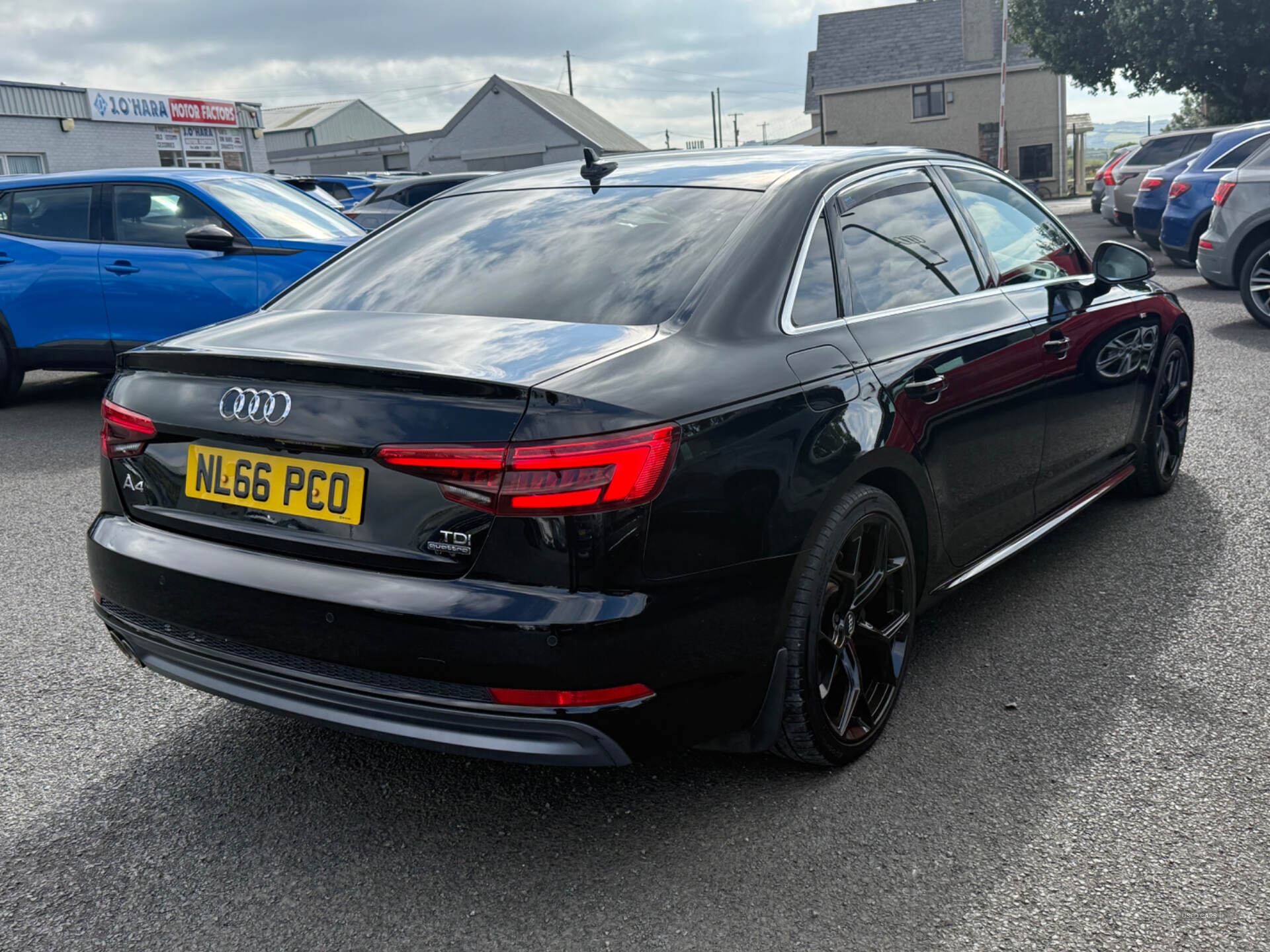 Car Thumbnail 5