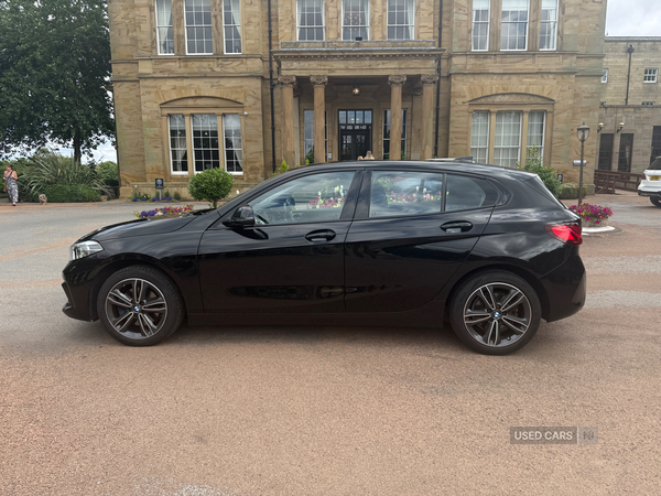 BMW 1 Series HATCHBACK in Down