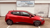 Renault Clio TCe Dynamique Nav in Down