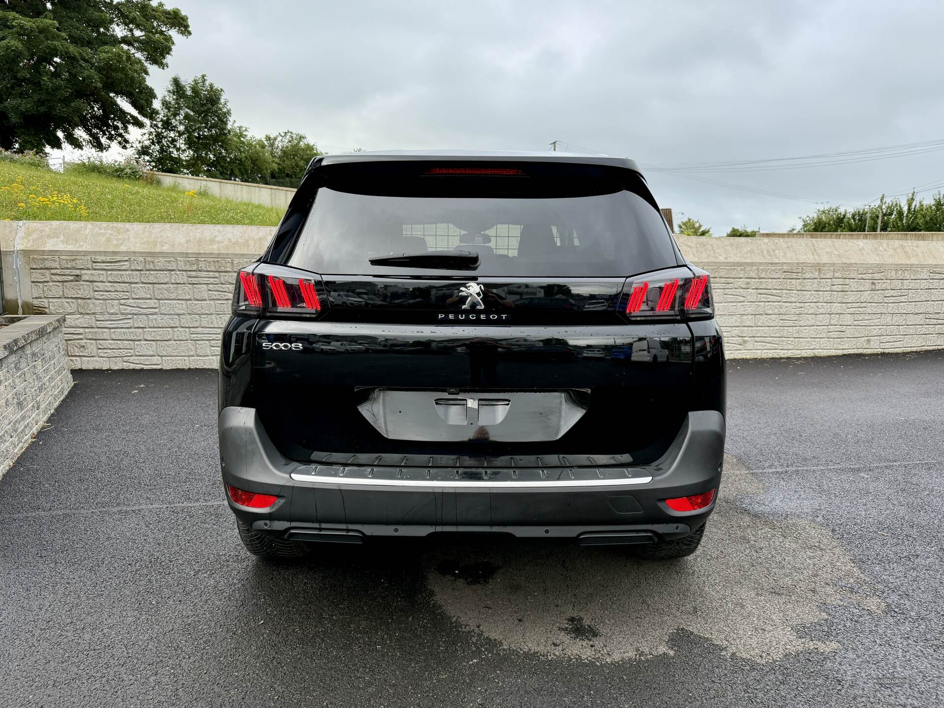 Peugeot 5008 DIESEL ESTATE in Tyrone