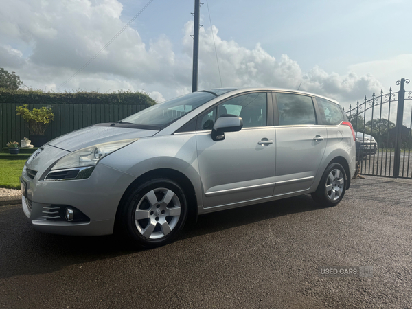 Peugeot 5008 ESTATE in Antrim