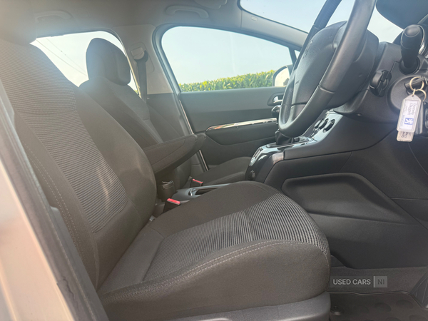 Peugeot 5008 ESTATE in Antrim