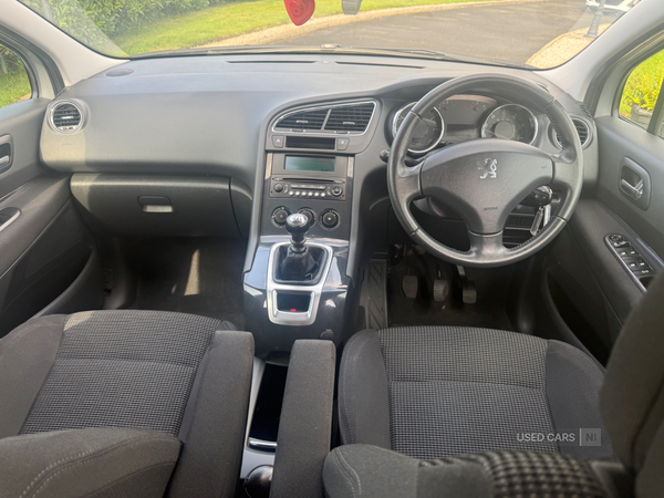 Peugeot 5008 ESTATE in Antrim