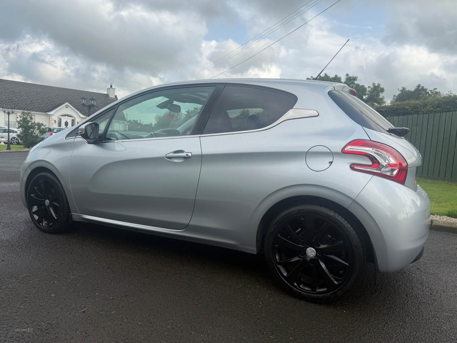 Car Thumbnail 7