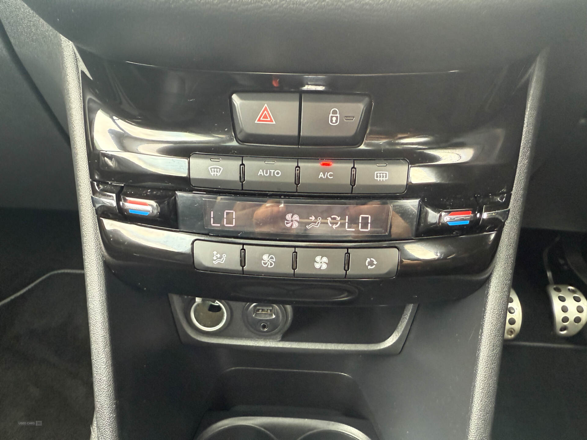 Car Thumbnail 14