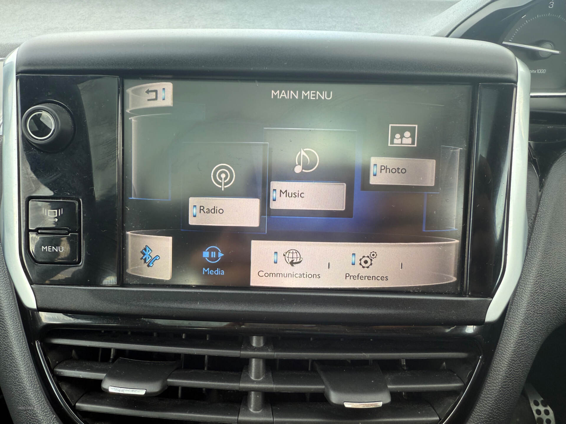 Car Thumbnail 16