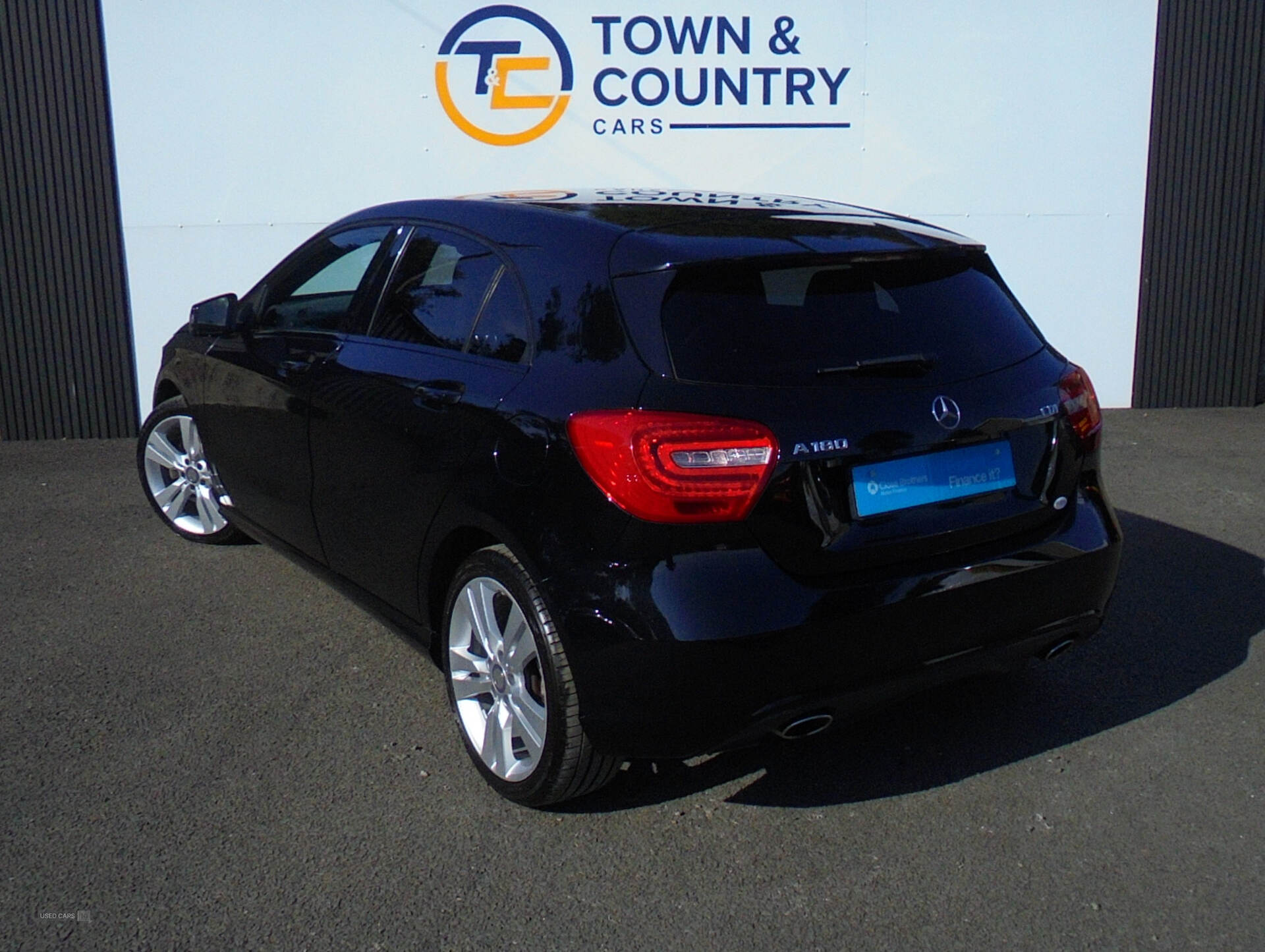 Car Thumbnail 4