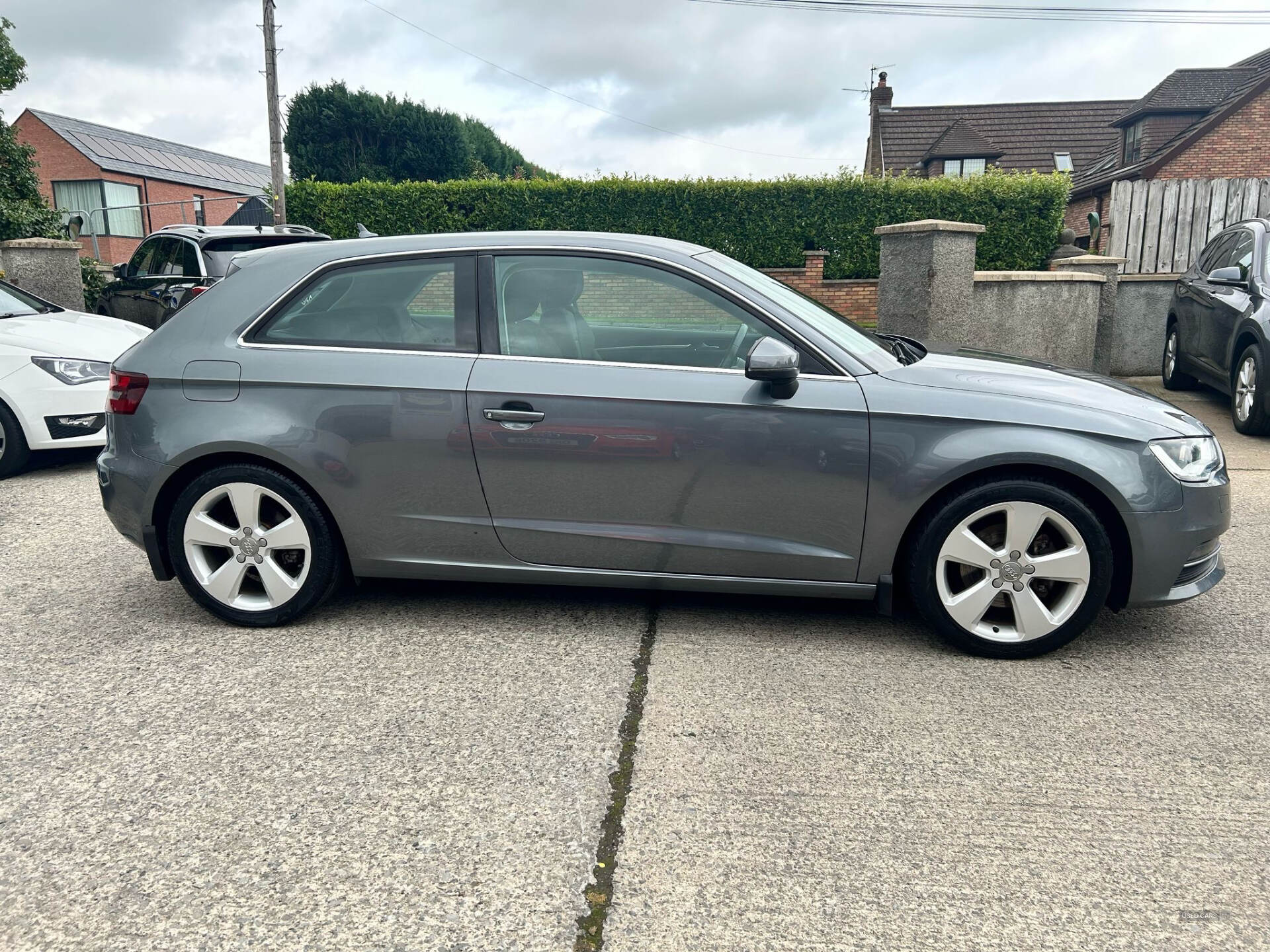 Audi A3 HATCHBACK in Down
