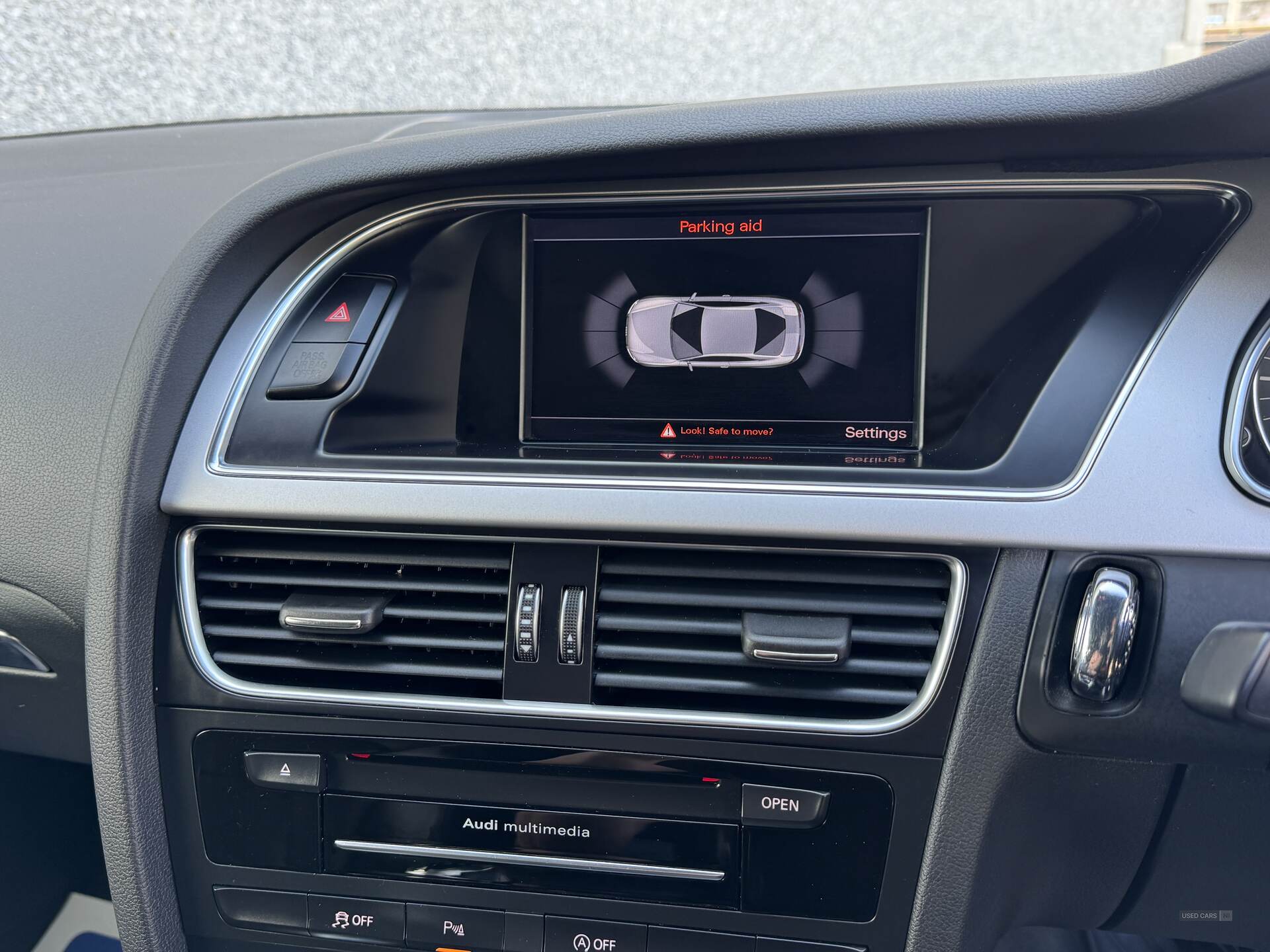 Car Thumbnail 5