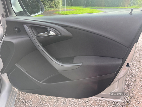 Vauxhall Astra HATCHBACK in Down