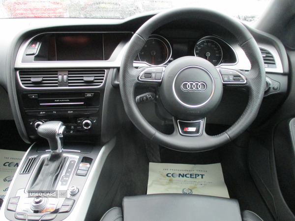 Audi A5 DIESEL SPORTBACK in Down