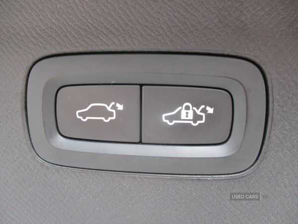 Volvo XC90 DIESEL ESTATE in Down