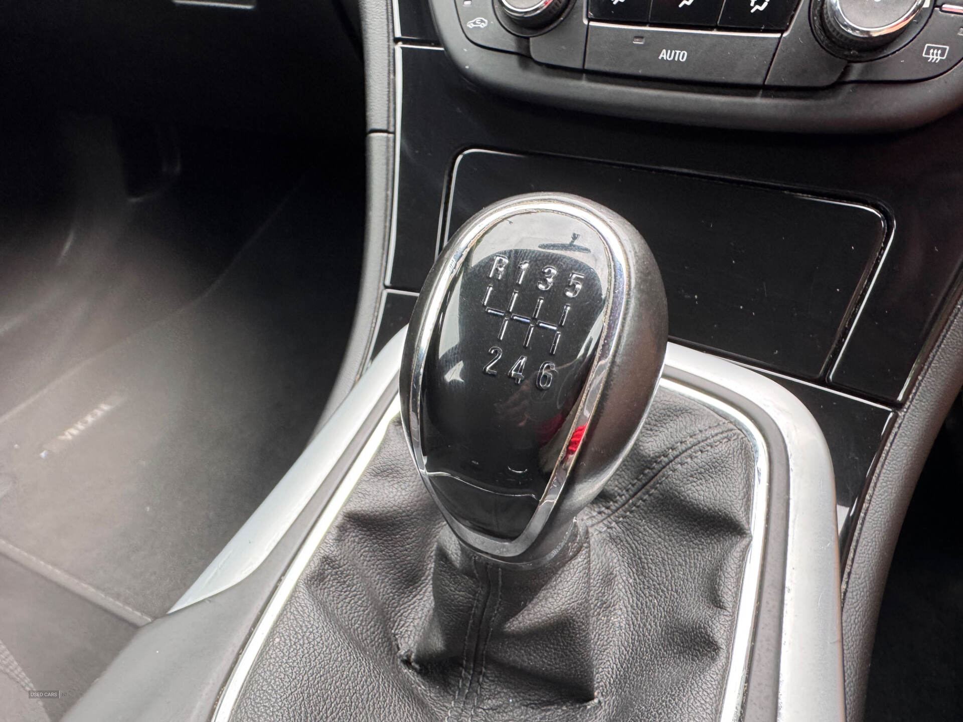 Vauxhall Insignia DIESEL HATCHBACK in Down