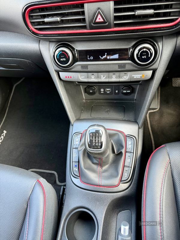 Hyundai Kona HATCHBACK in Down