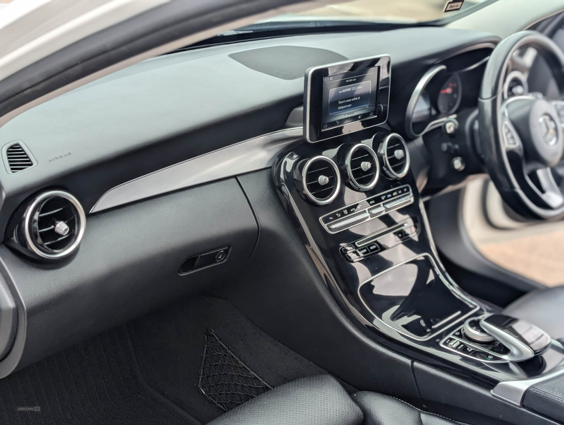 Car Thumbnail 16