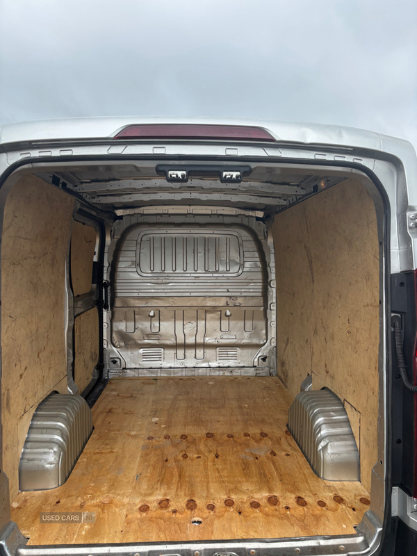 MAXUS / LDV Deliver 9 LWB DIESEL FWD in Down