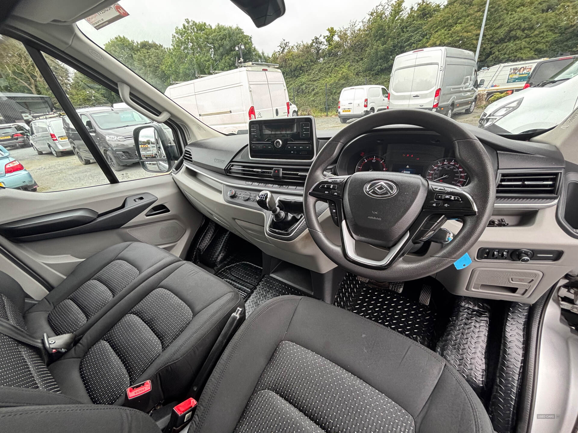 MAXUS / LDV Deliver 9 LWB DIESEL FWD in Down