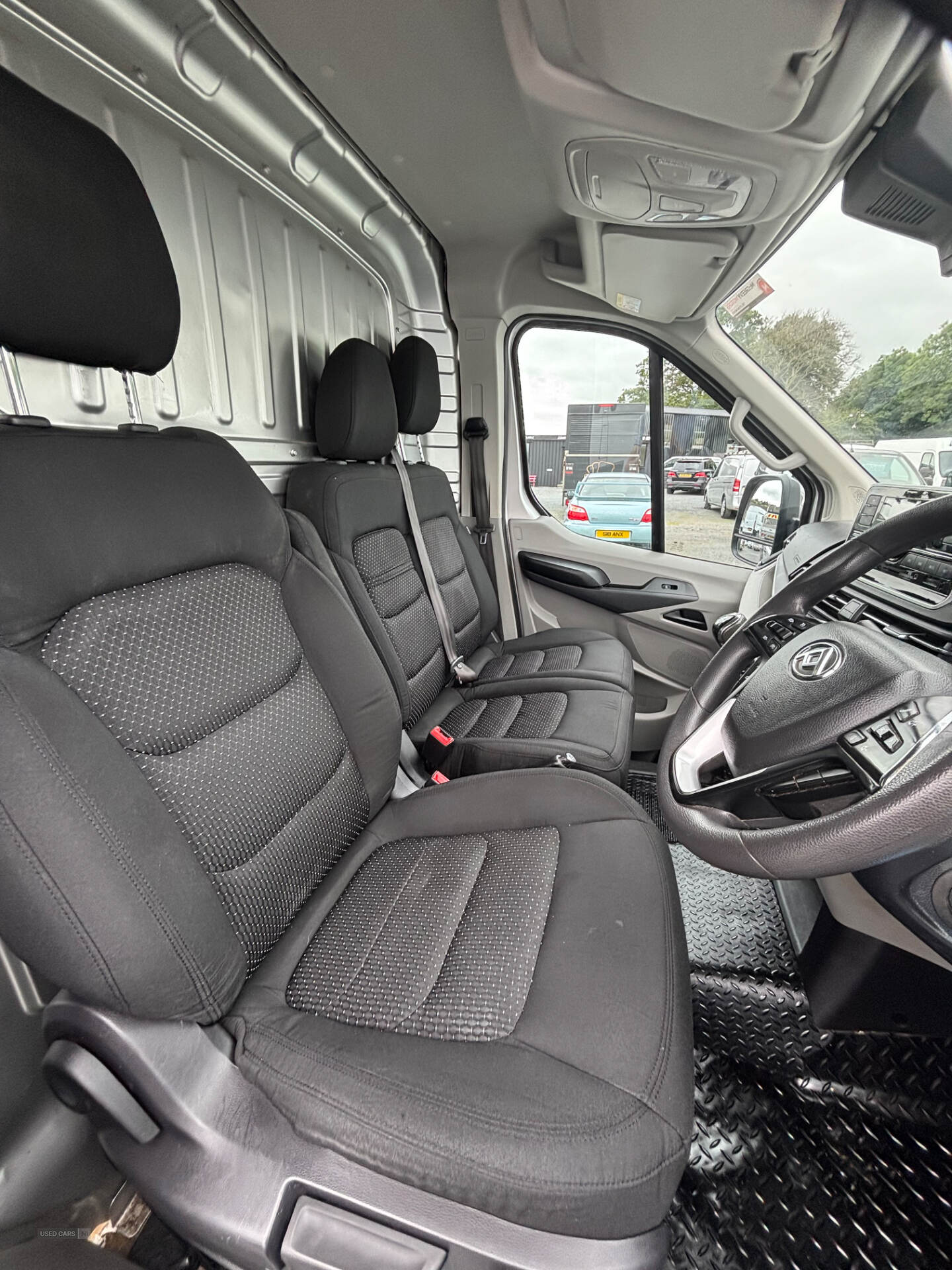 MAXUS / LDV Deliver 9 LWB DIESEL FWD in Down