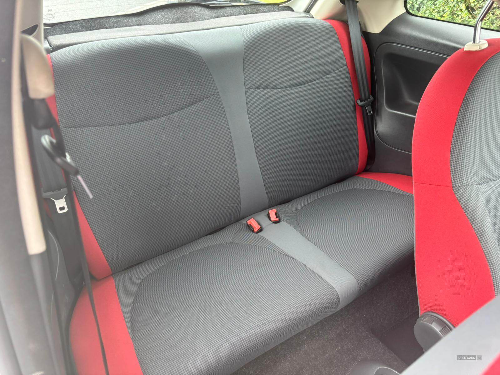 Fiat 500 HATCHBACK in Down