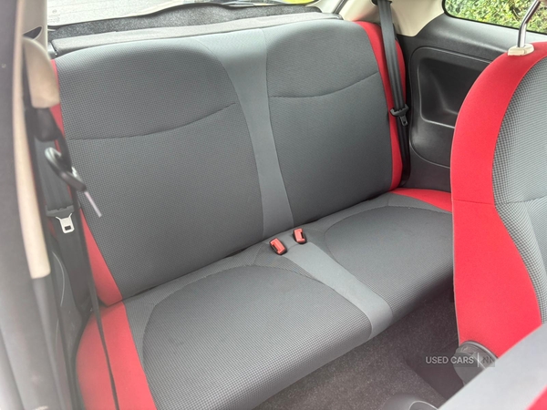Fiat 500 HATCHBACK in Down