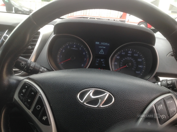 Hyundai i30 HATCHBACK in Down