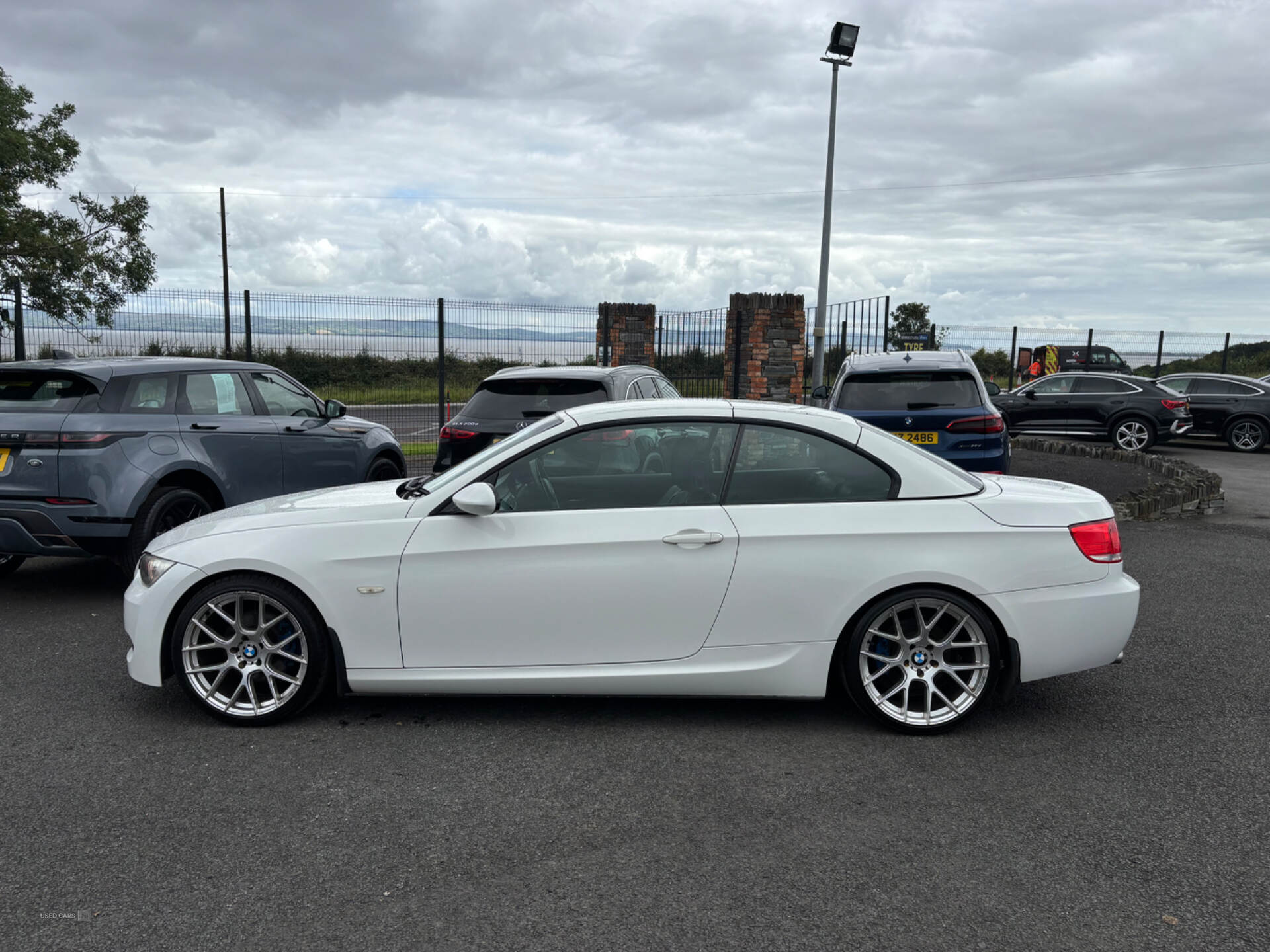 Car Thumbnail 11