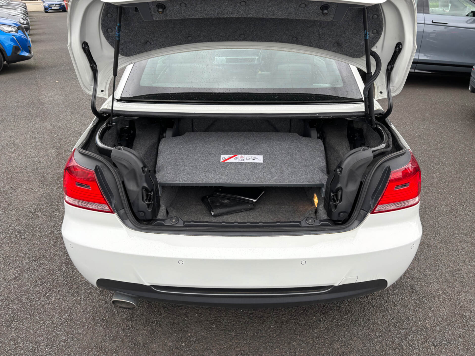 Car Thumbnail 15