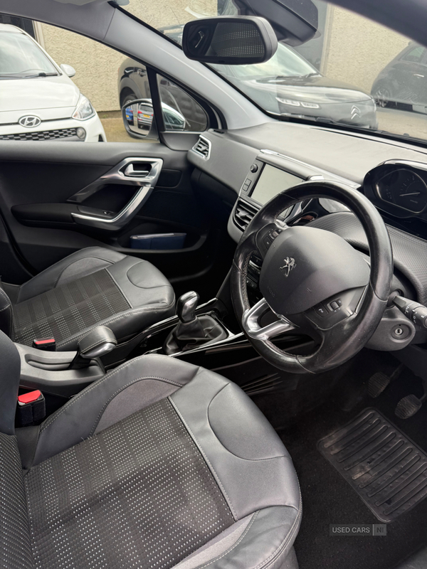 Peugeot 2008 DIESEL ESTATE in Down