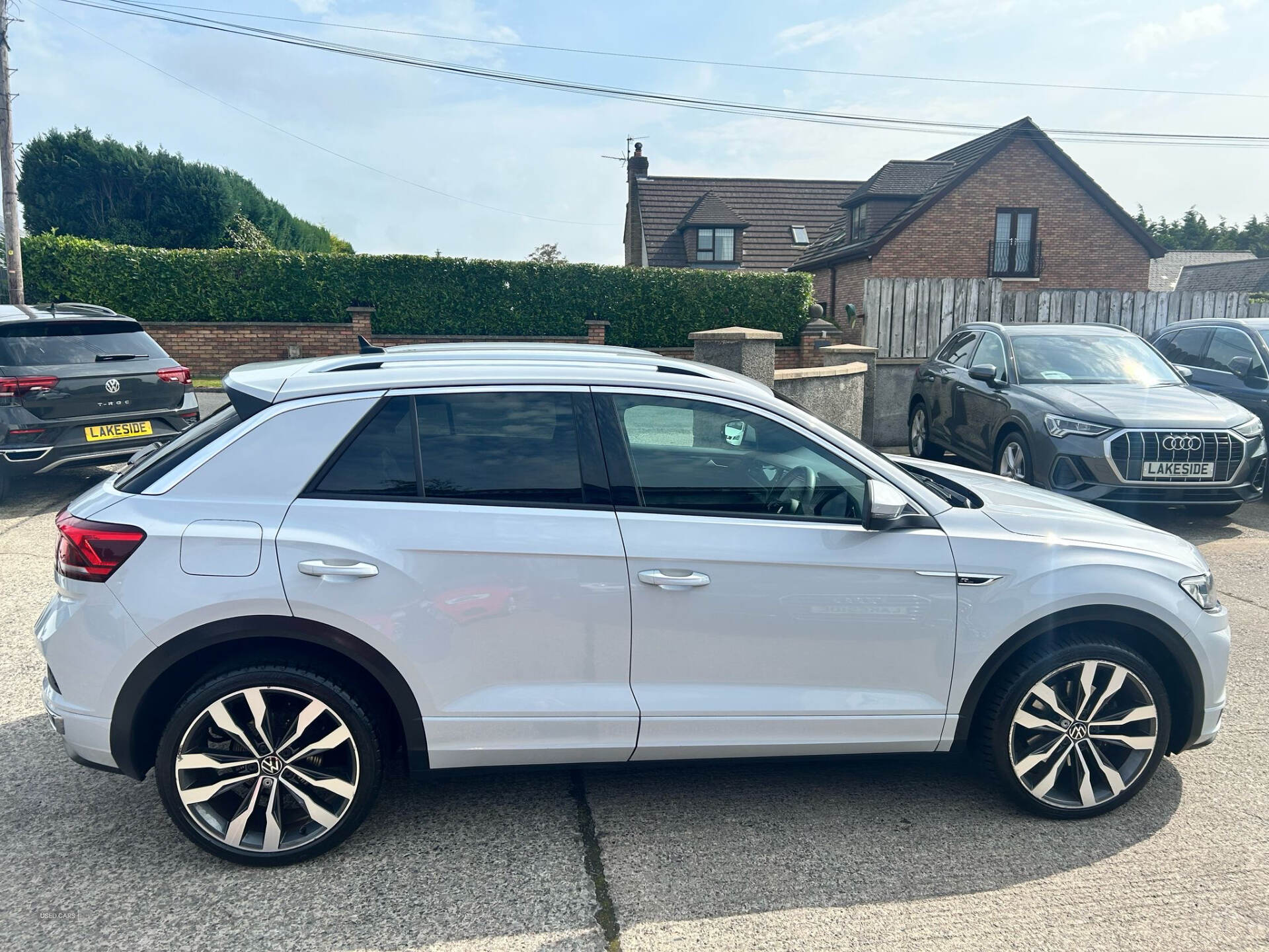 Volkswagen T-Roc DIESEL HATCHBACK in Down