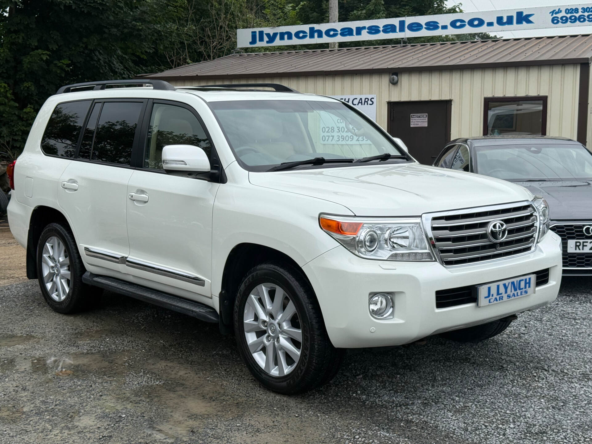 Toyota Land Cruiser V8 DIESEL SW in Down
