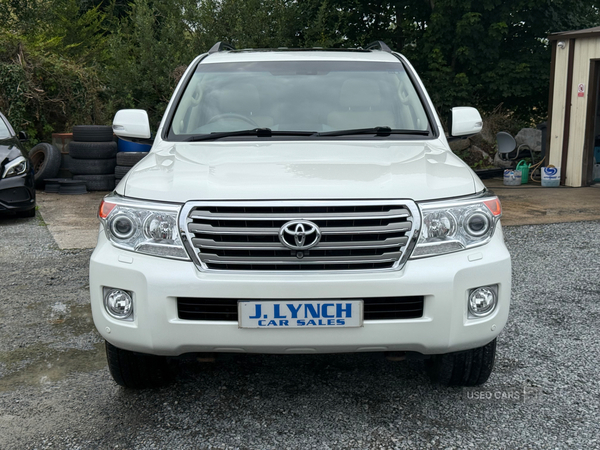 Toyota Land Cruiser V8 DIESEL SW in Down