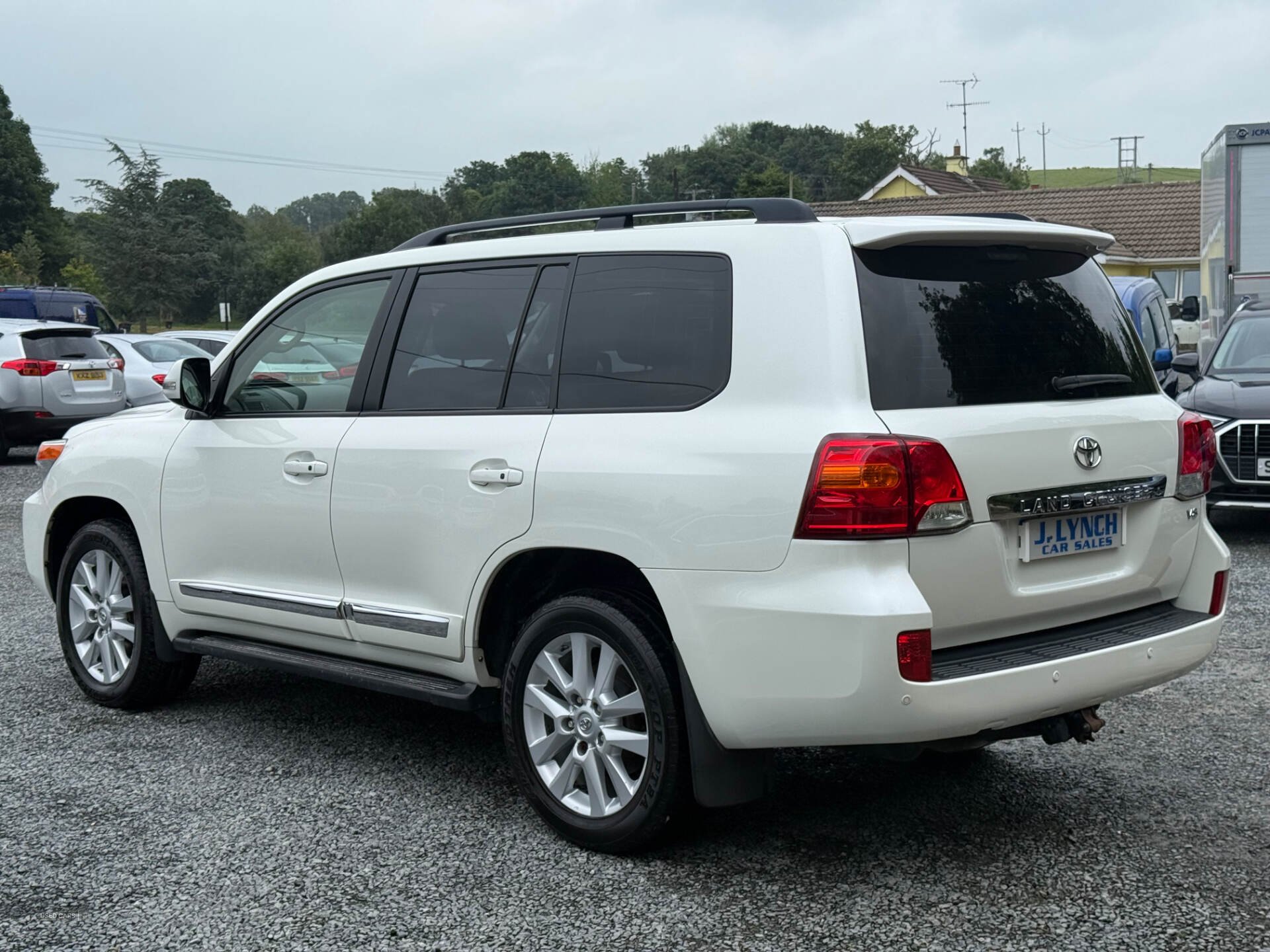 Toyota Land Cruiser V8 DIESEL SW in Down