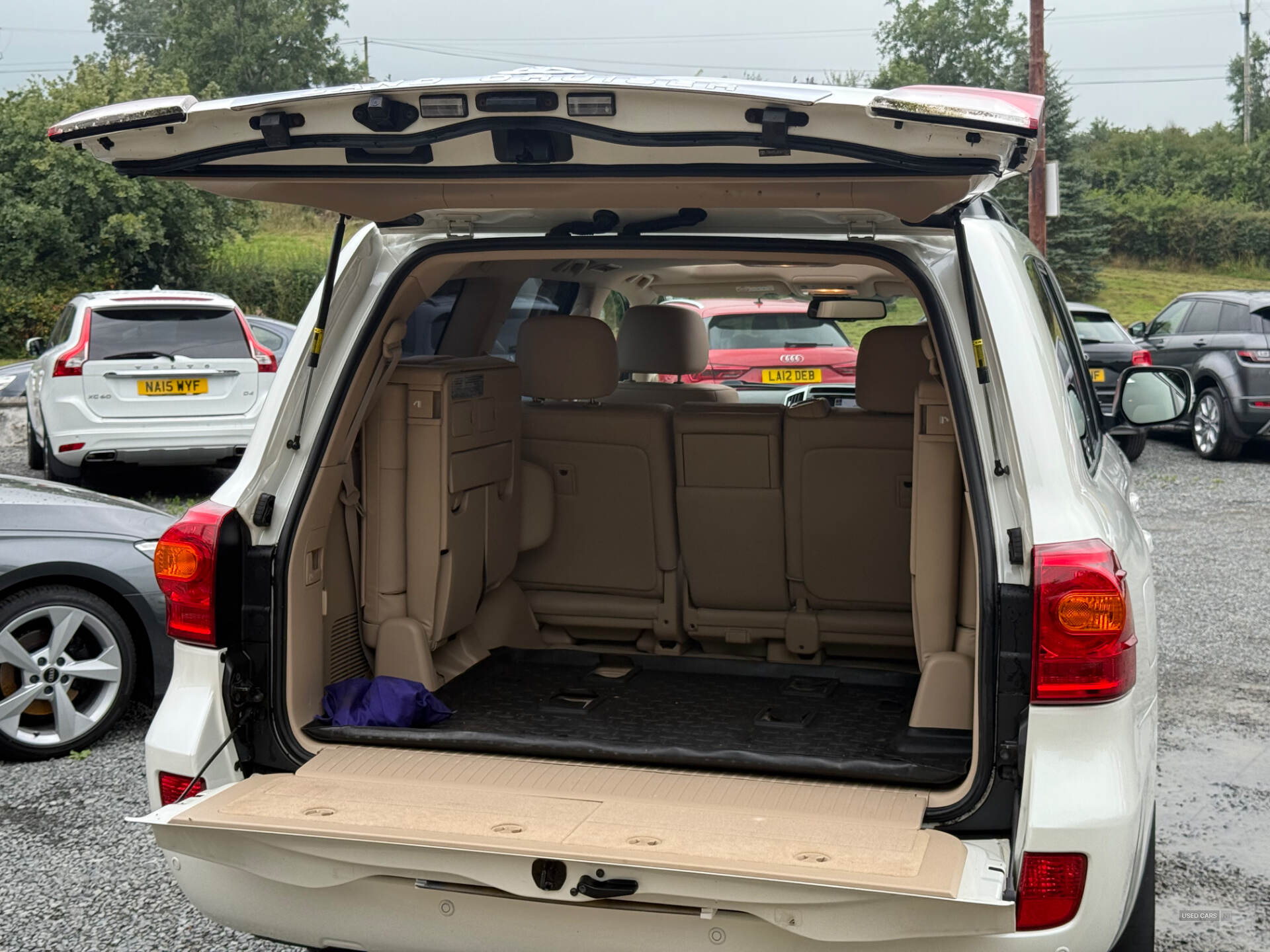 Toyota Land Cruiser V8 DIESEL SW in Down