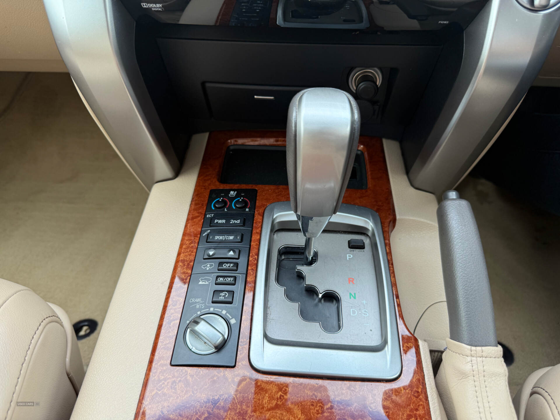 Toyota Land Cruiser V8 DIESEL SW in Down