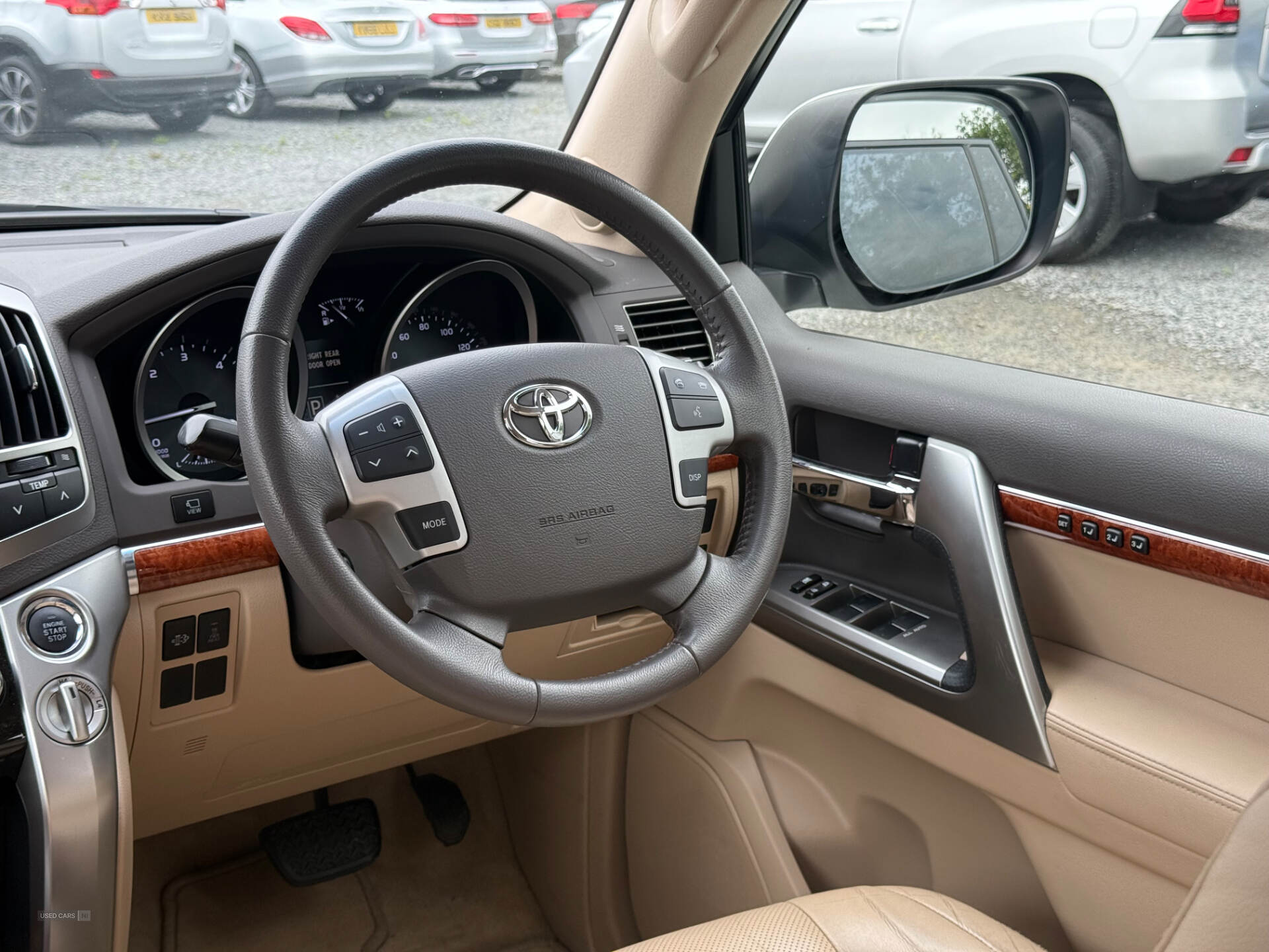 Toyota Land Cruiser V8 DIESEL SW in Down