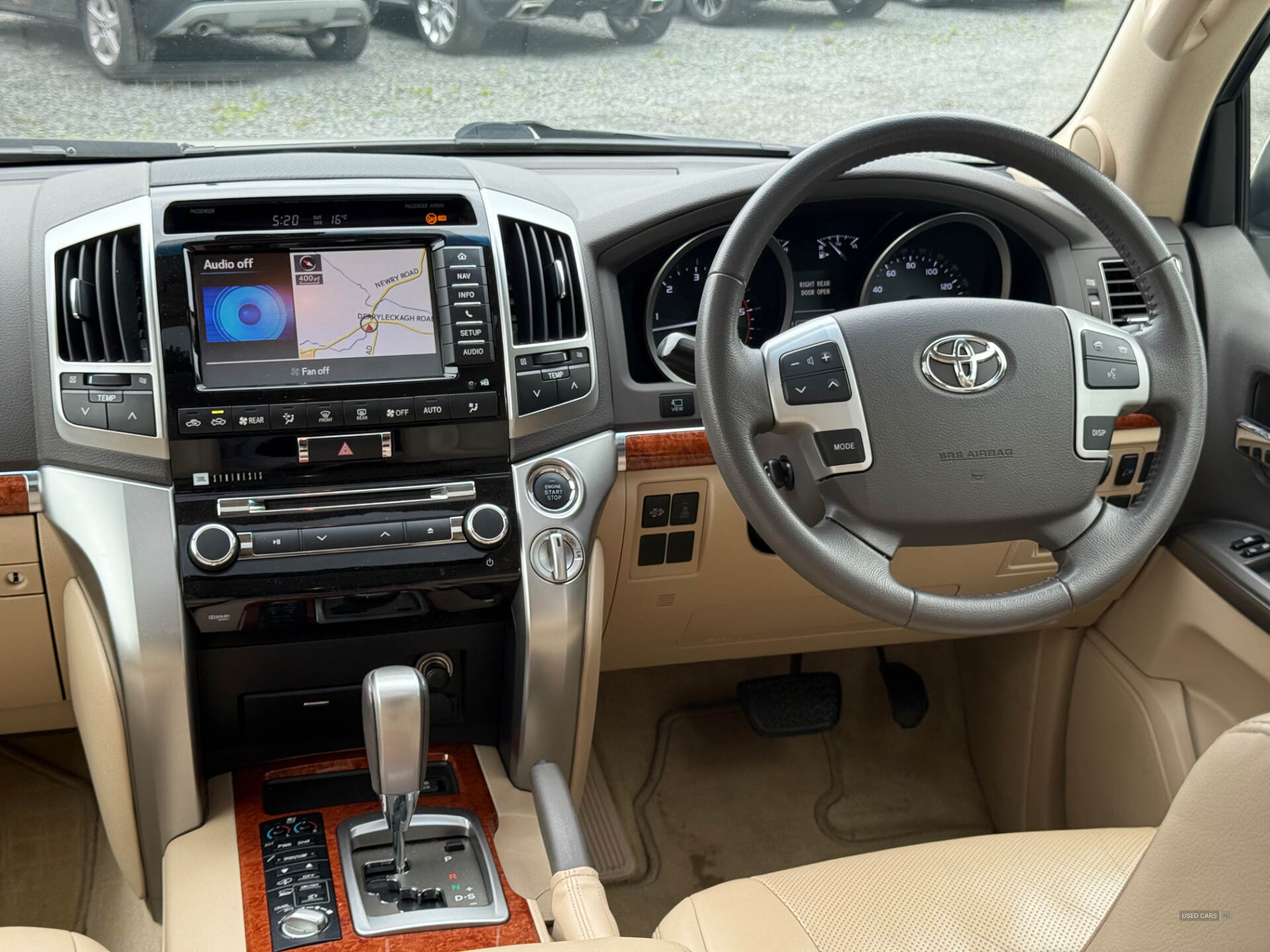 Toyota Land Cruiser V8 DIESEL SW in Down