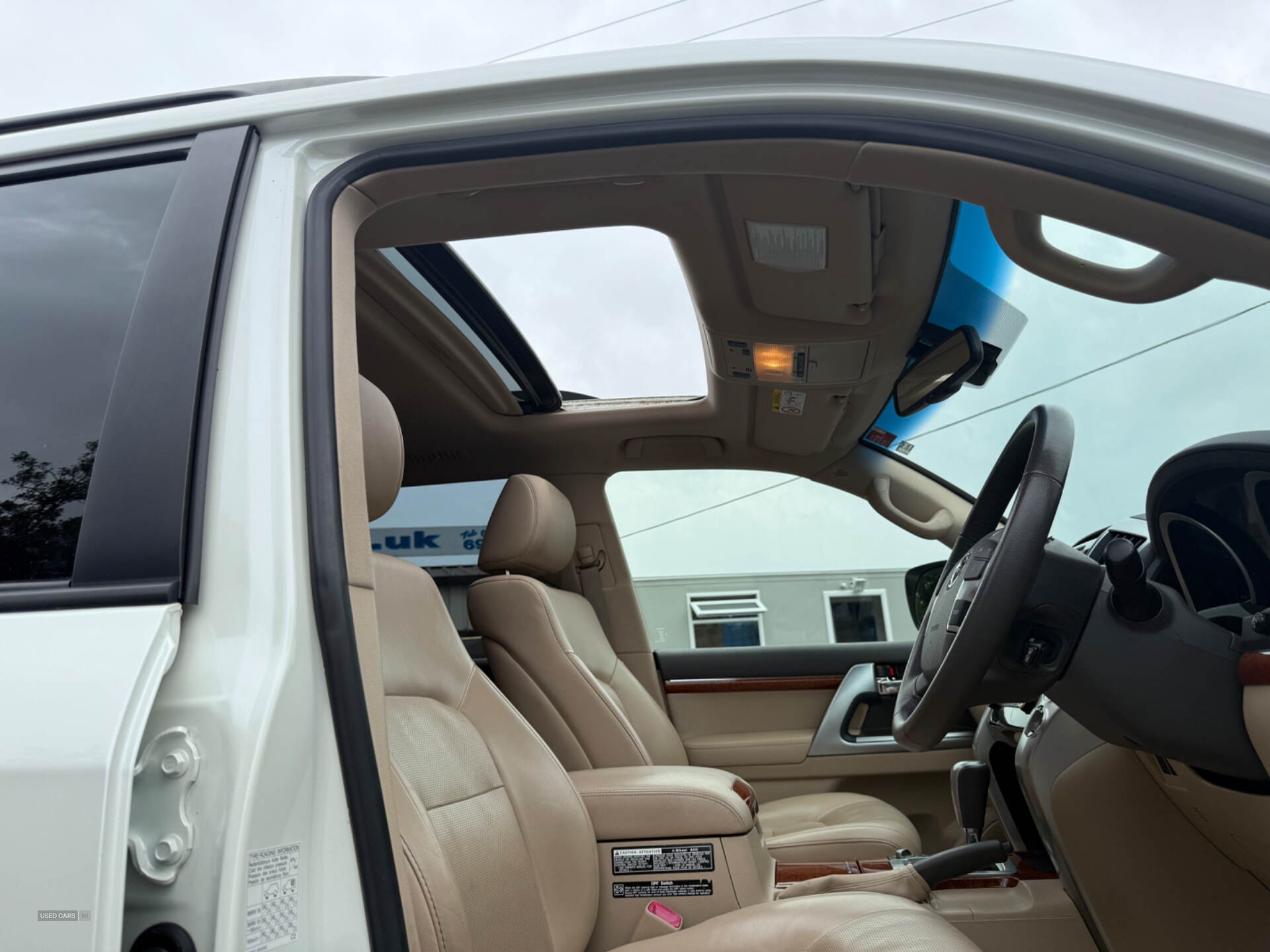 Toyota Land Cruiser V8 DIESEL SW in Down